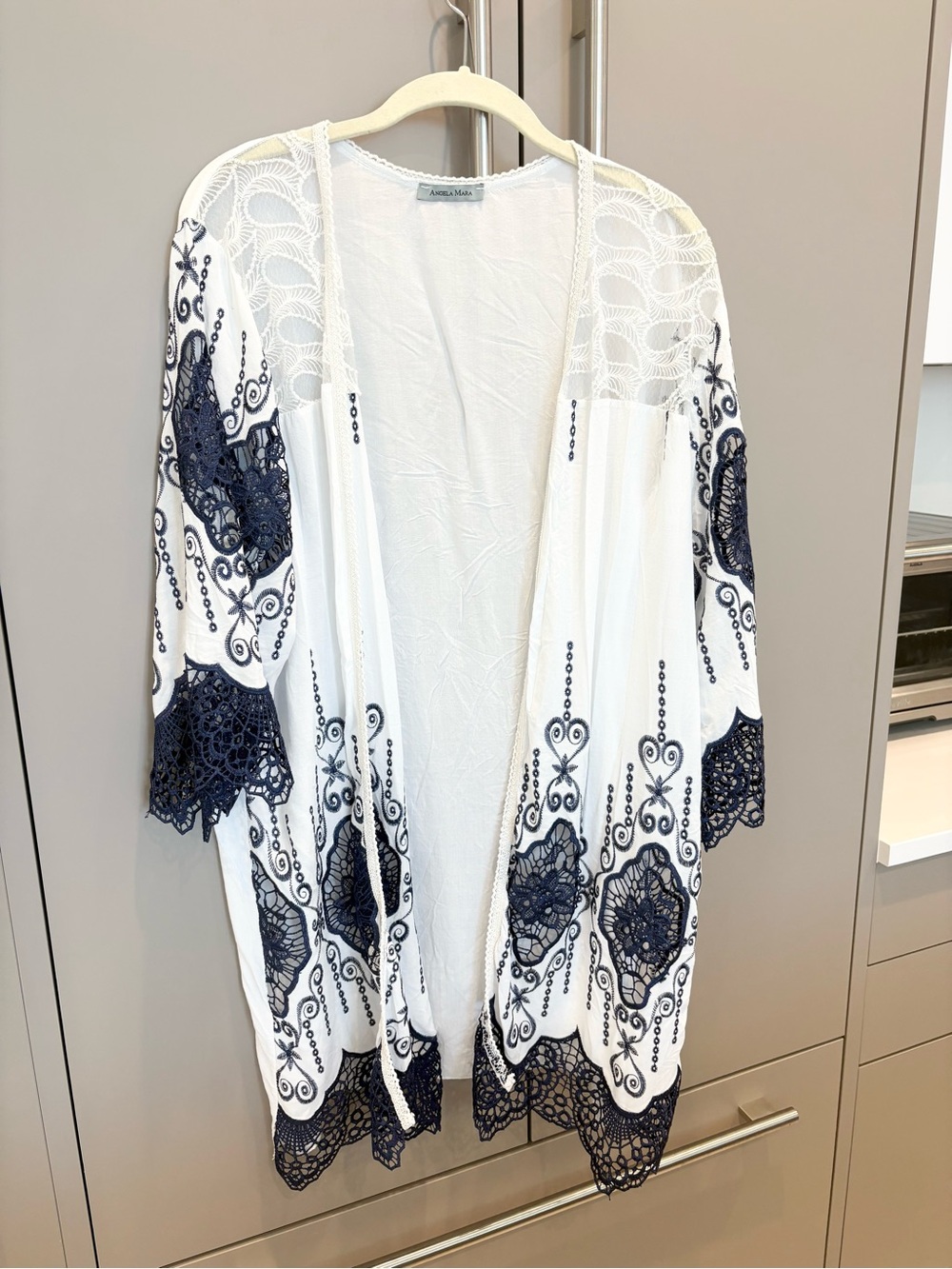 Angela Mara Made In Italy Viscose Embroidered Lace Open Kimono Cardigan L